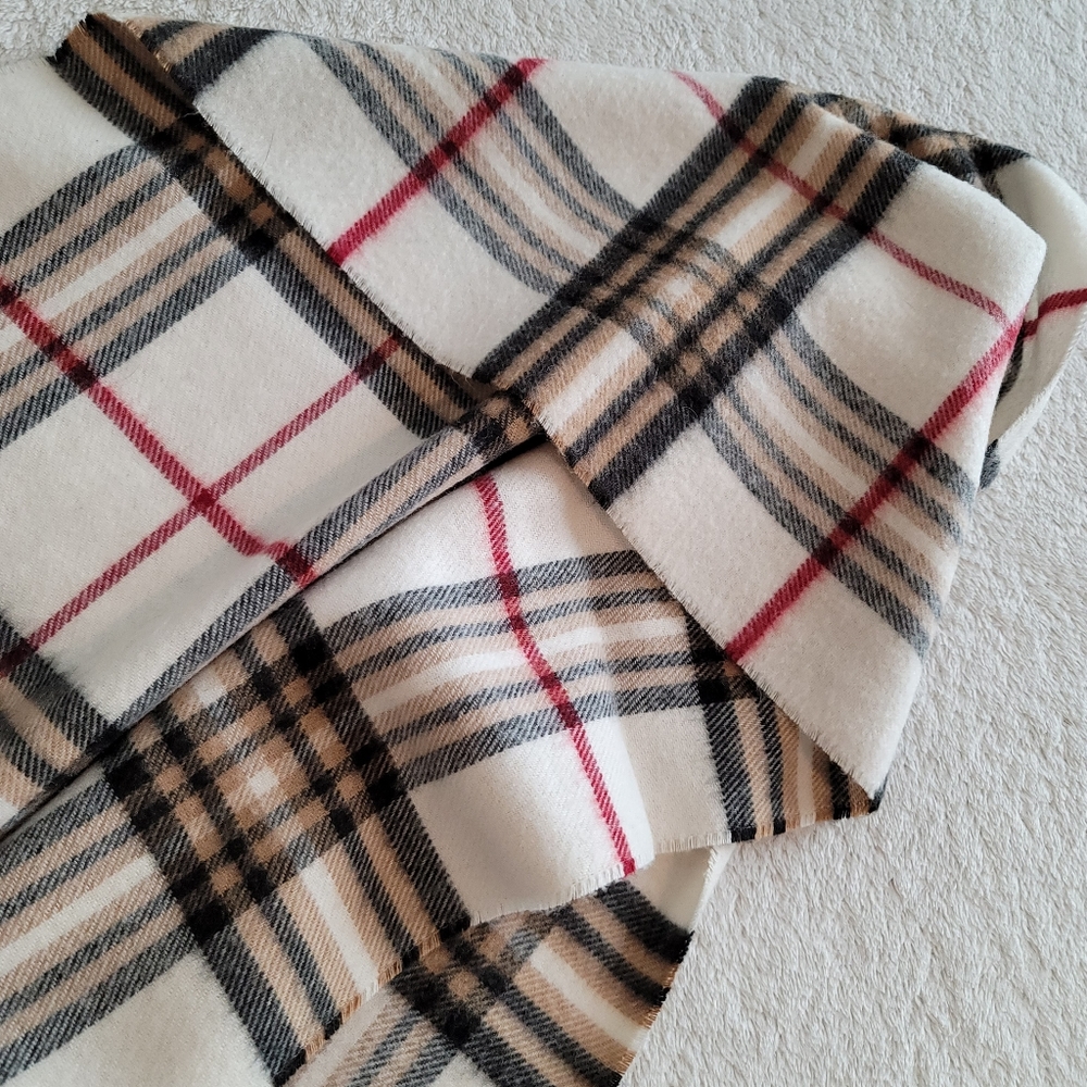 Scarf - Picture 2 of 2